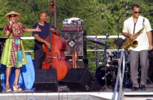 Dee Dee Bridgewater at Rosslyn Jazz Festival 2011 (photo by Runneralan2004)