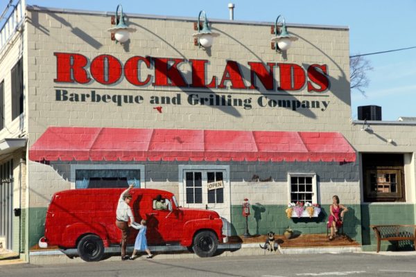 Rocklands BBQ (photo by Katie Pyzyk)