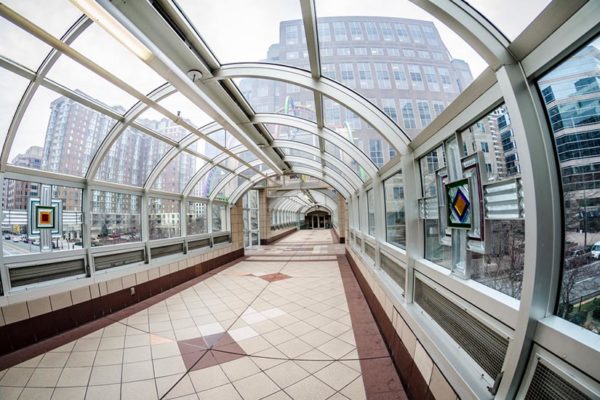 Walkway to Ballston Common Mall (photo by m01229)