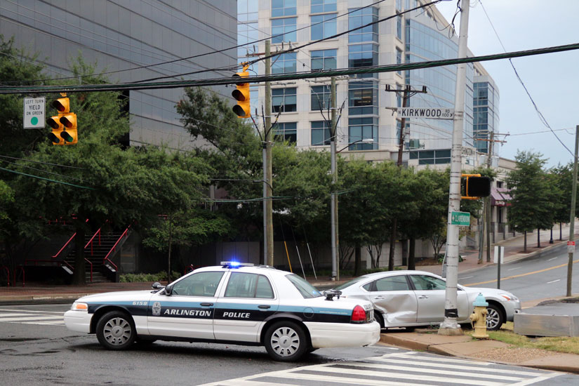 Crash takes out signal at Washington Blvd and N. Kirkwood Road