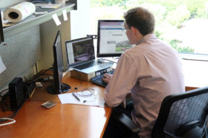 DescribeIt CEO Ryan Yanchuleff works in his Courthouse office