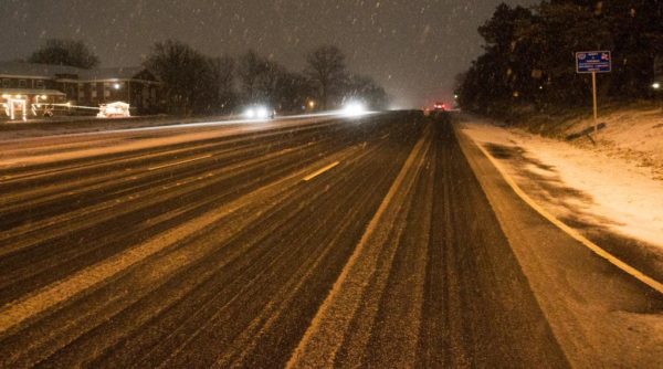 Snow on Route 50 in Arlington at 6:00 a.m. (photo courtesy J. Sonder)