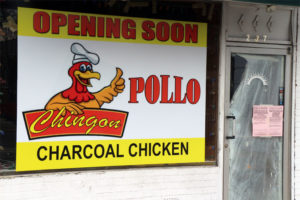 The sign for Chingon Pollo in Buckingam