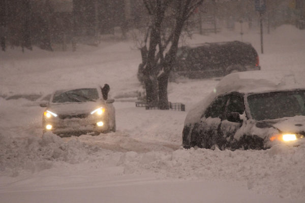 Cars stuck in snow on Wilson blvd