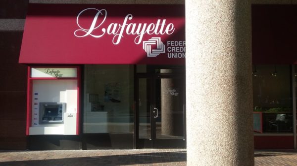 Lafayette 1-825