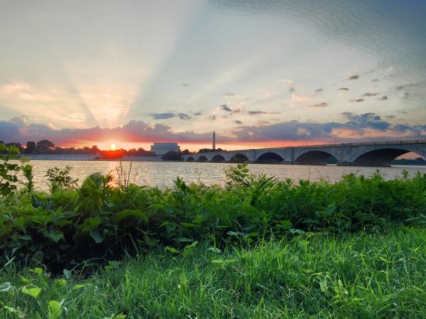 Sunrise over the Potomac (Flickr pool photo by David Giambarresi)