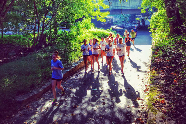 Runners in Bluemont Park (Flickr pool photo by Dennis Dimick)