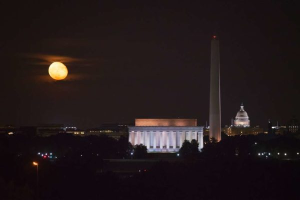 Full moon as seen from Arlington (Flickr pool photo by Angela Pan)