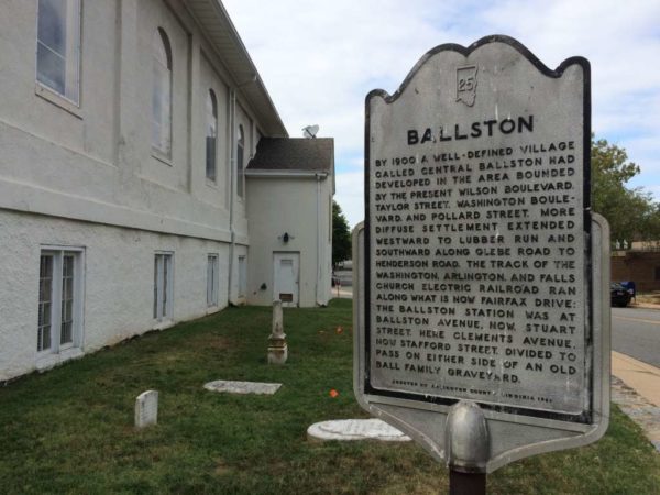 Robert Ball graveyard in Ballston