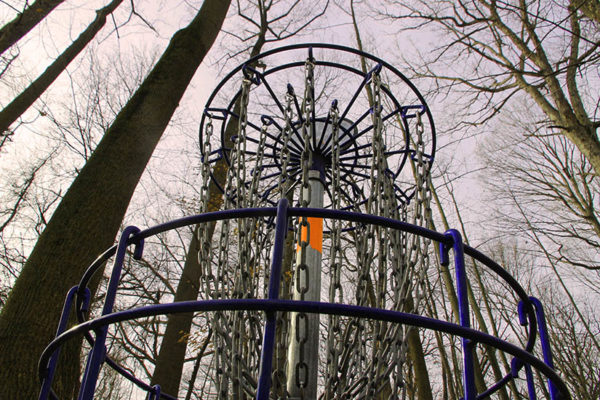 Disc golf in Bluemont Park