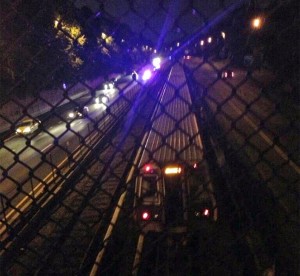 Orange Line train stopped along I-66 on 8/18/13 (photo courtesy @dangerousashes)